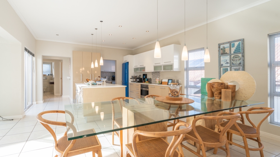 4 Bedroom Property for Sale in Calypso Beach Western Cape